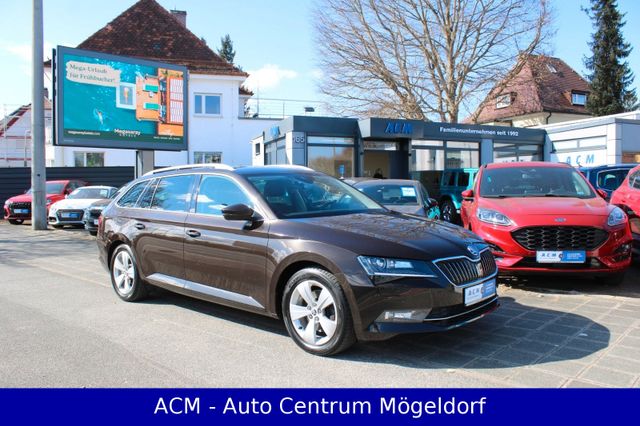 Skoda Superb 2.0TDI Combi Style*Bi-Xenon*RFK*Navi*SHZ*