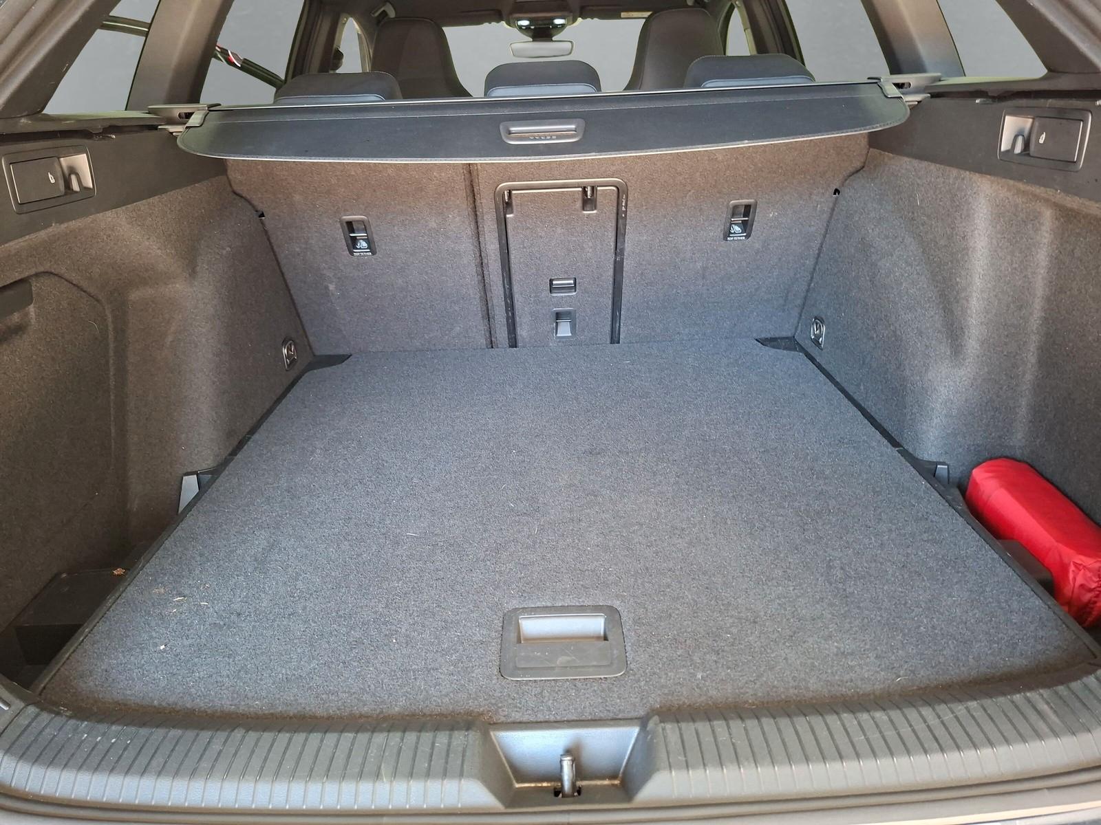 Volkswagen Golf VIII Variant 1.5 TSI R-Line ACC Rf.kamera, миниатюра 16
