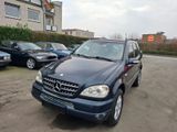 Mercedes-Benz ML 430 - Mercedes-Benz ML 430 mit Benzin-Antrieb