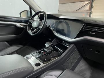 Volkswagen Touareg - 10