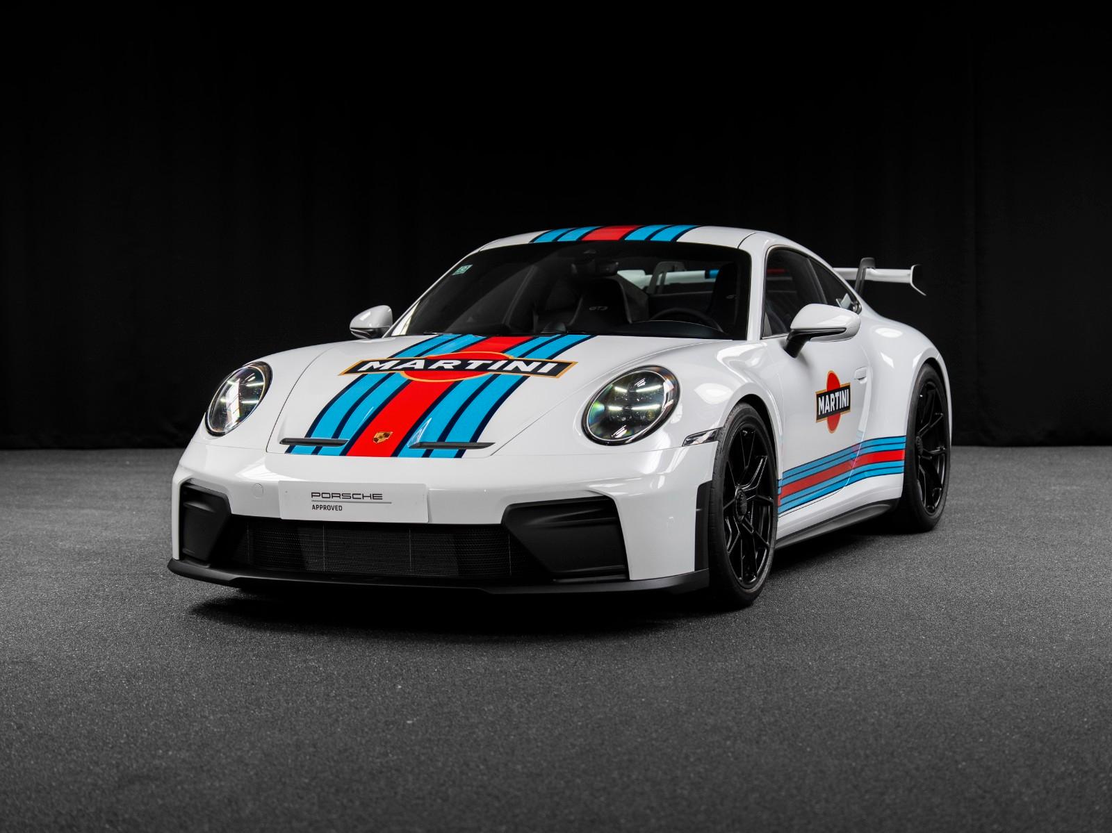 Porsche 911 GT3 - Manual gear, "Martini"