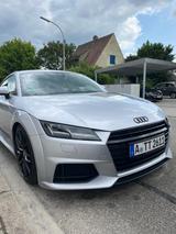 Audi TT Coupe 2.0 TDI ultra - - Audi TT mit Diesel-Antrieb: Navigationssystem