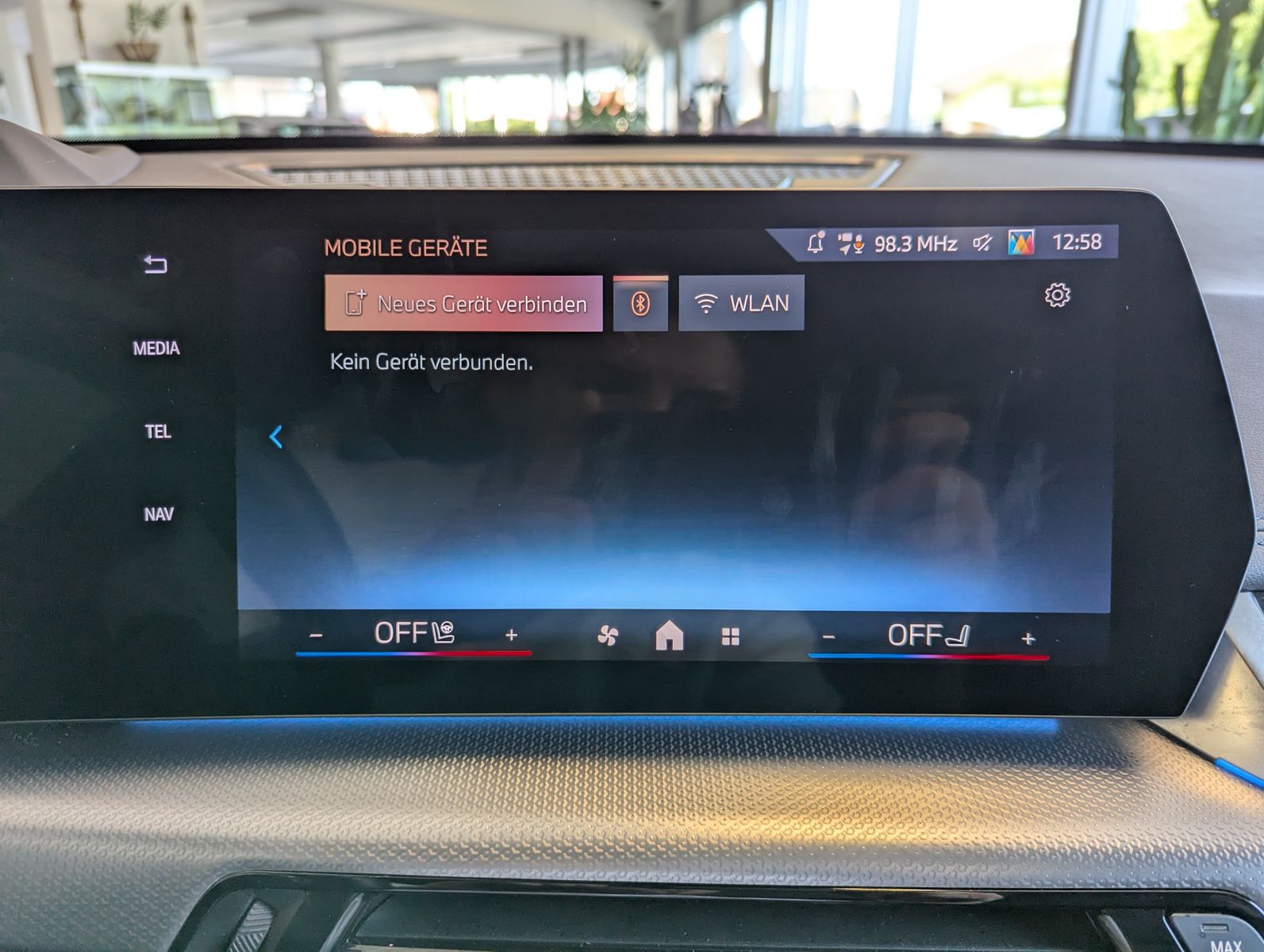 BMW X1 20d M-Sport-PRO Pano Innovation Harman AHK 19 - Image 34