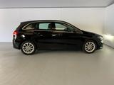 Mercedes-Benz B 200 Prog Distr RüCam LED MBUX Prem Navi el.HKK - Mercedes-Benz B 200 aus 2020