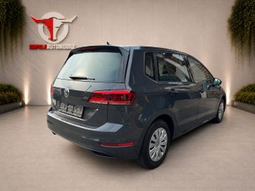 Volkswagen Golf - 2