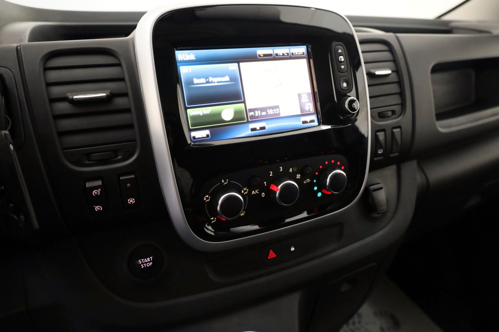 Fahrzeugabbildung Renault Trafic Kasten L2H1 3,0t Komfort Navi,LED,Kamera