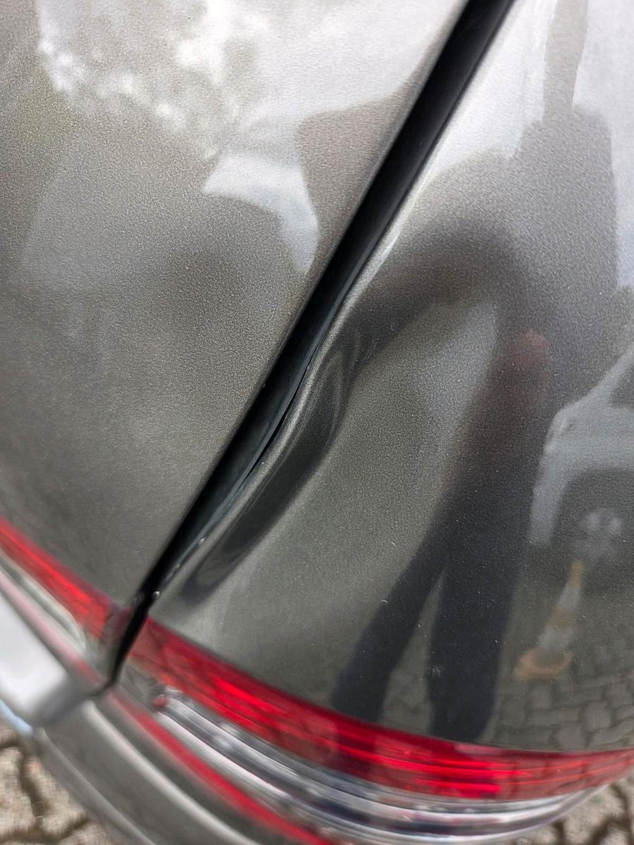 Mercedes-Benz 220 2006 — photo 9