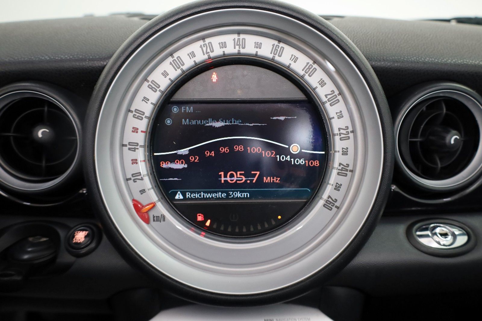 Fahrzeugabbildung MINI Cooper Cabrio Leder,Navi,Xenon,SH,PDC,SR+WR