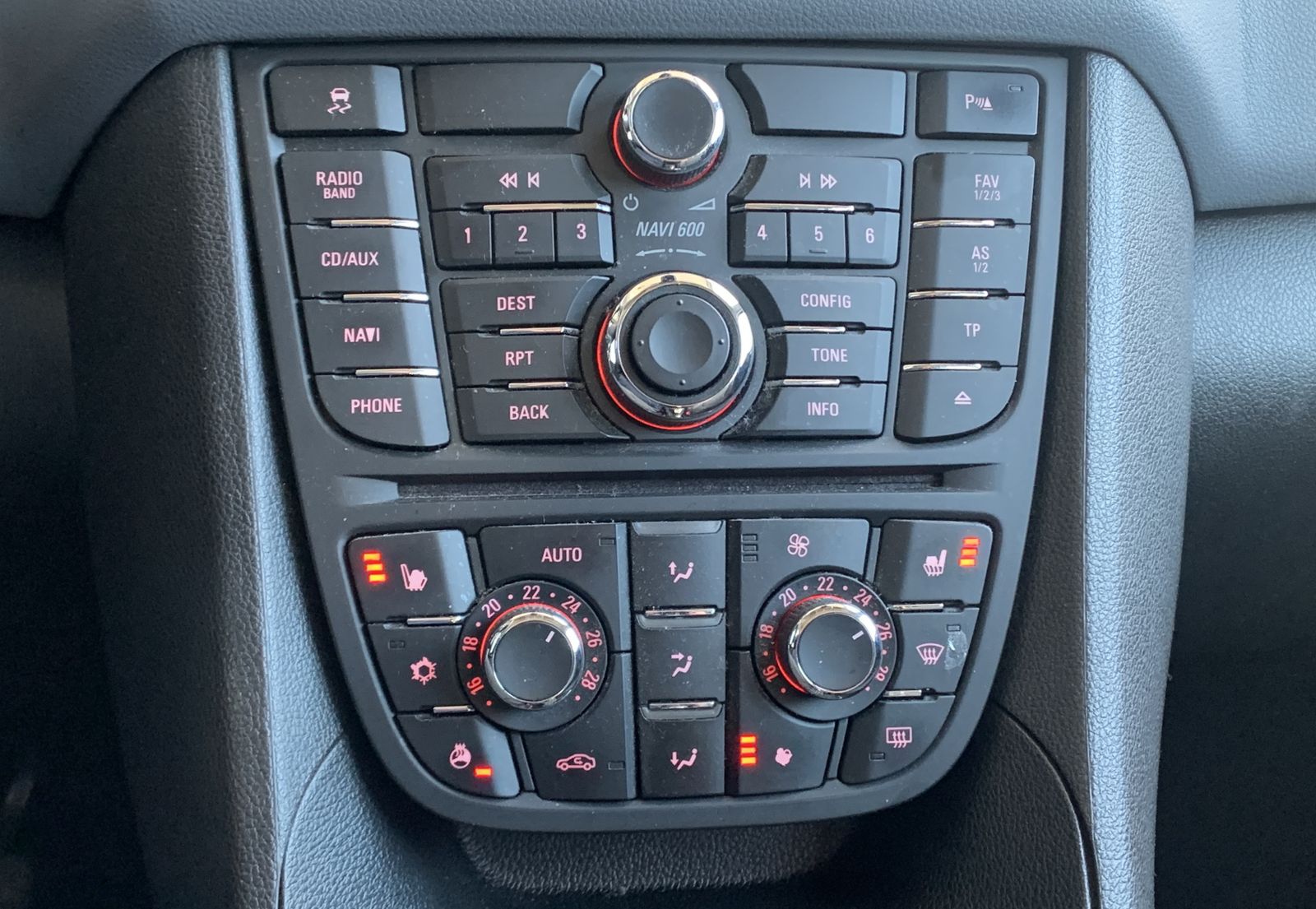 Fahrzeugabbildung Opel Meriva 1.4*Innovation*Pano*Temp*SHZ*LHZ*Navi*