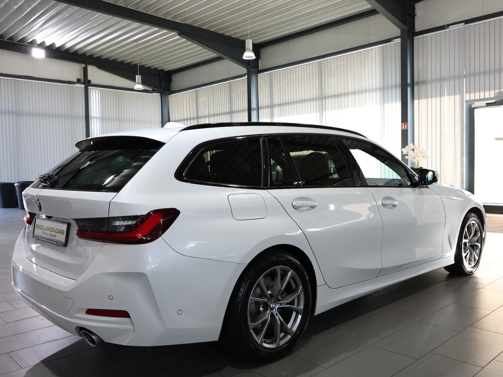 BMW 318d Touring SPORT WHITE & BROWN / CURCED, LED