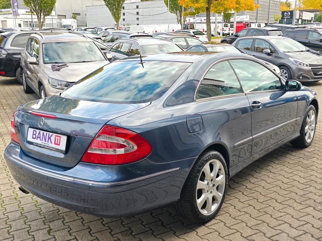 Mercedes-Benz CLK 320