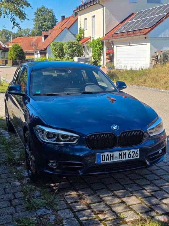Image of BMW 120