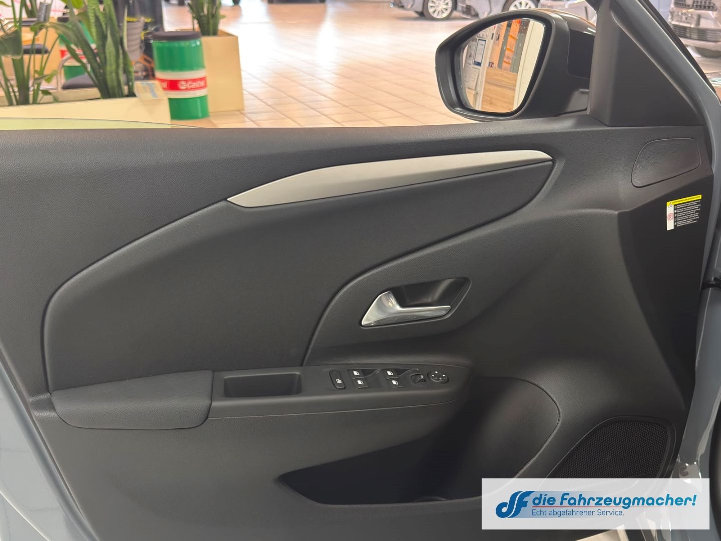 Fahrzeugabbildung Opel Corsa-e F e Edition Digitales Cockpit LED Apple