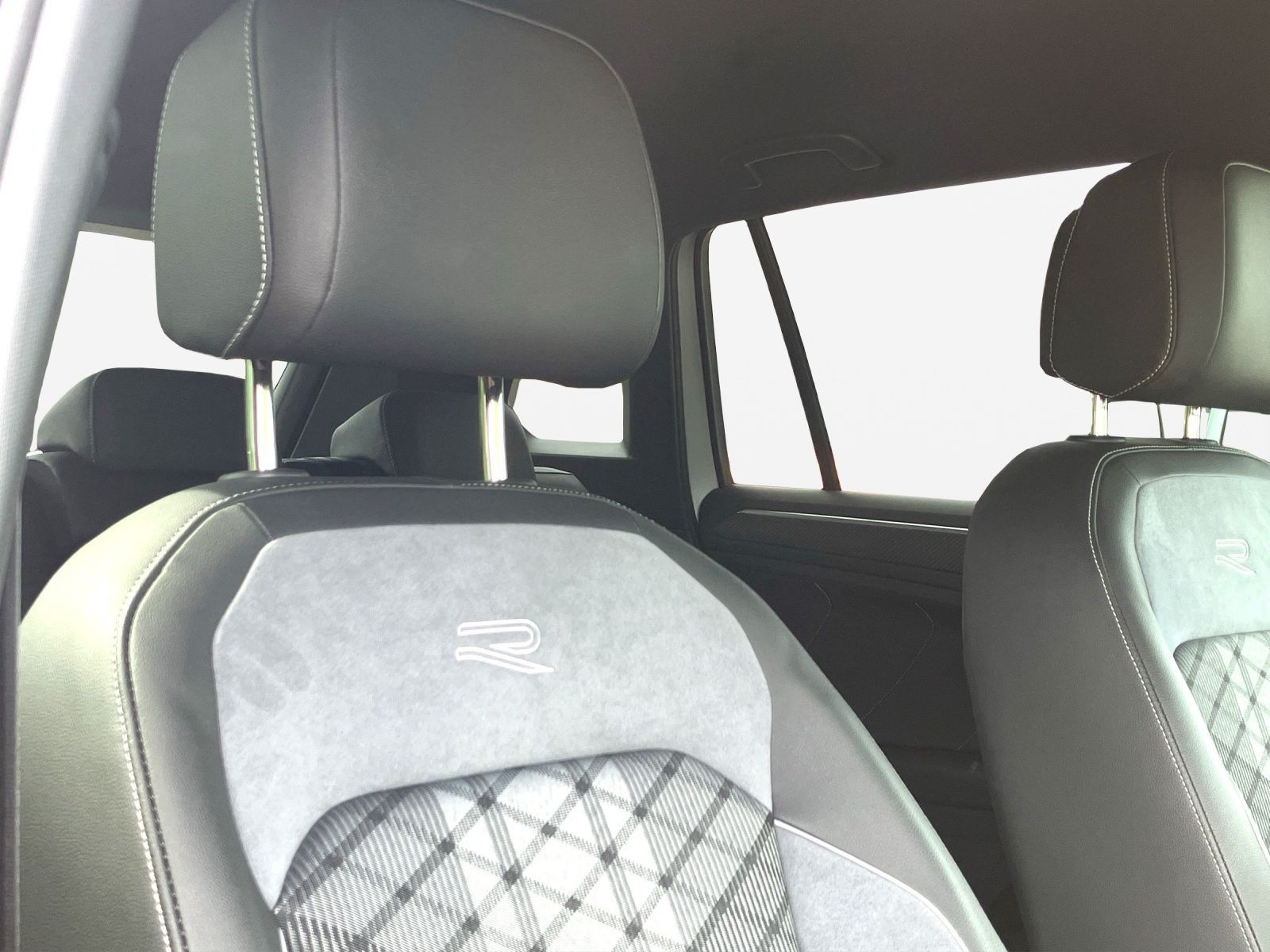 Volkswagen Tiguan - Bild 10
