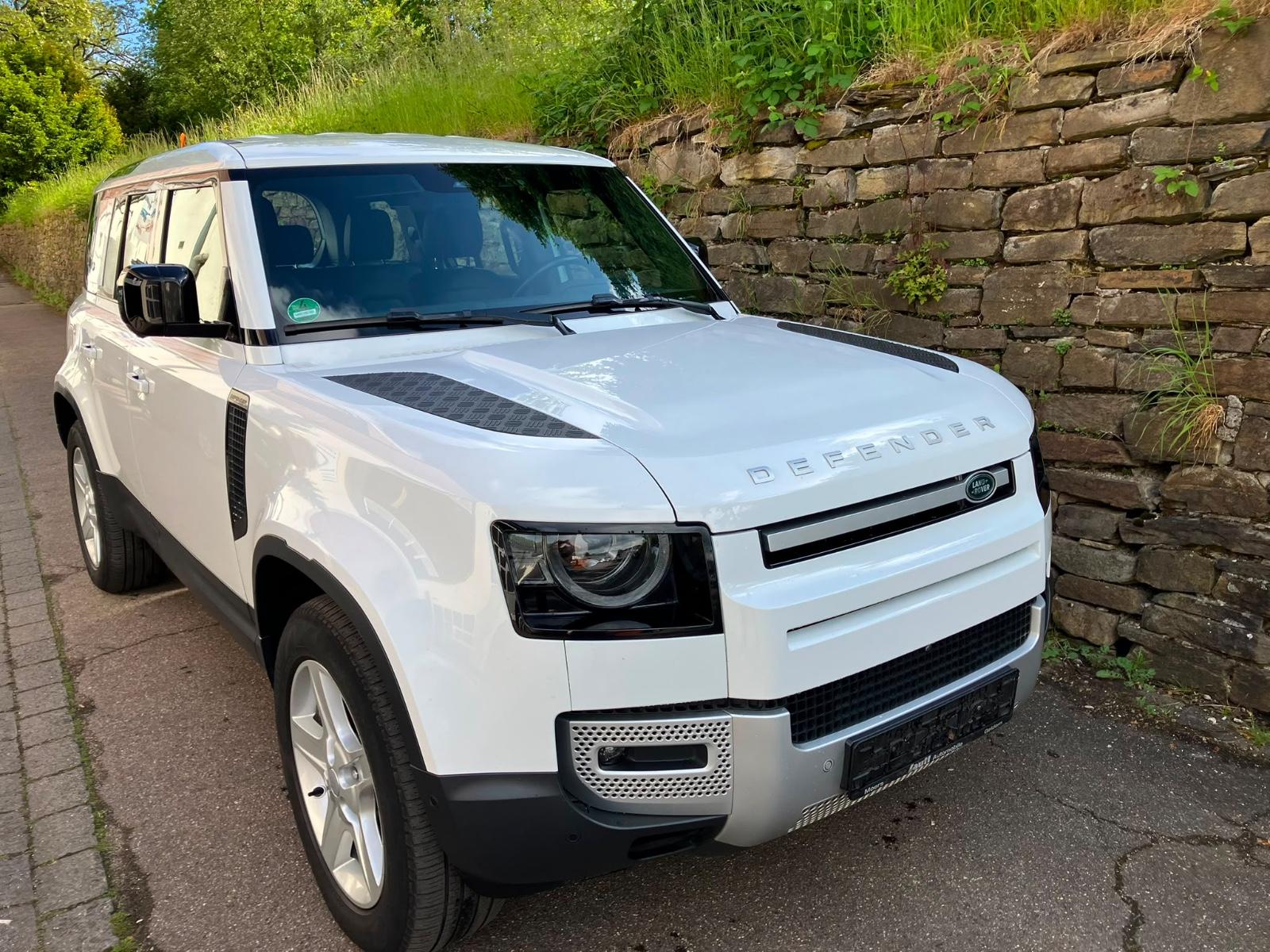 Land Rover Defender 110 SE  SEHR SAUBER! NEUER MOTOR !