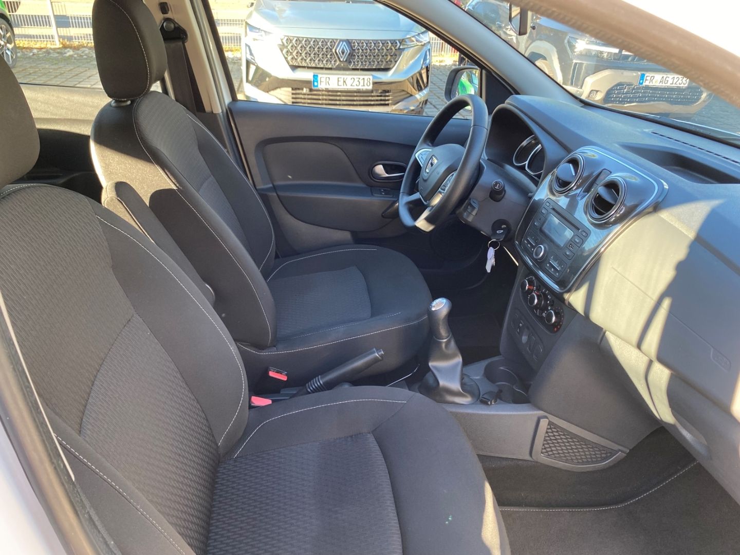 Fahrzeugabbildung Dacia Sandero II Comfort Apple CarPlay Android Auto Fa