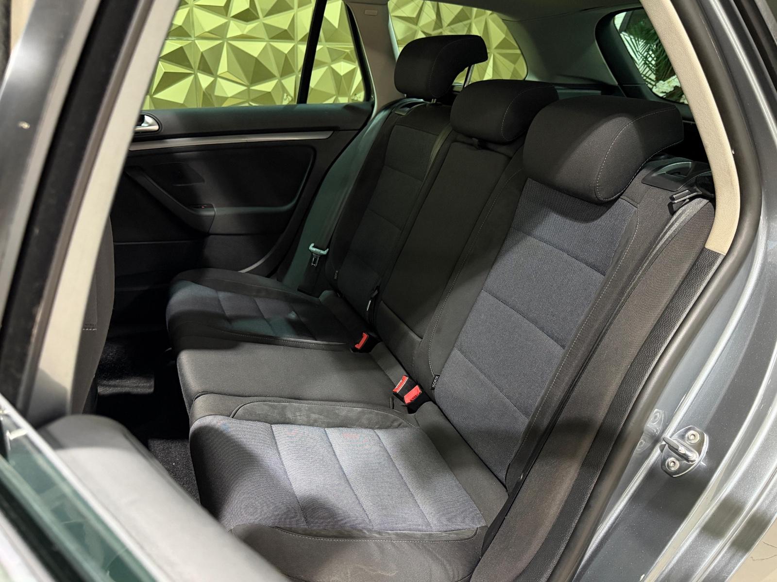 Volkswagen Golf 2011 — photo 5