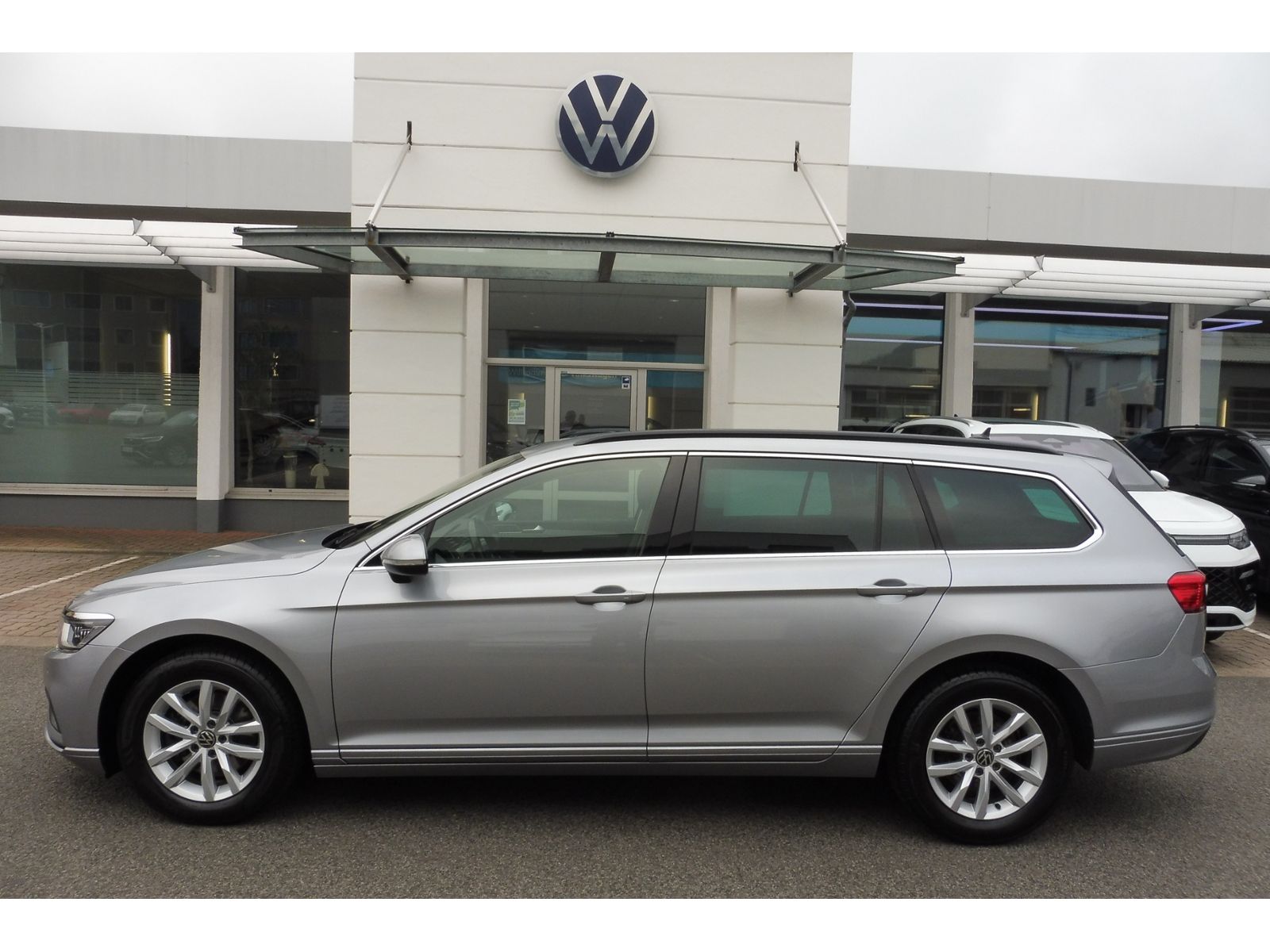 Volkswagen Passat Variant 2,0 TDI Business imagem 3