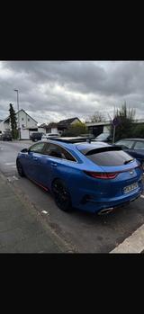 Kia pro_cee'd / ProCeed 1.6 T-GDI DCT GT GT - blaue Kia pro cee'd / ProCeed