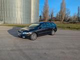 Skoda Octavia Combi 2.0 TDI PD DPF Elegance - Skoda Octavia aus 2006: Elegance
