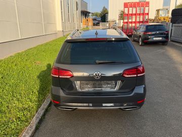 Volkswagen Golf - 5