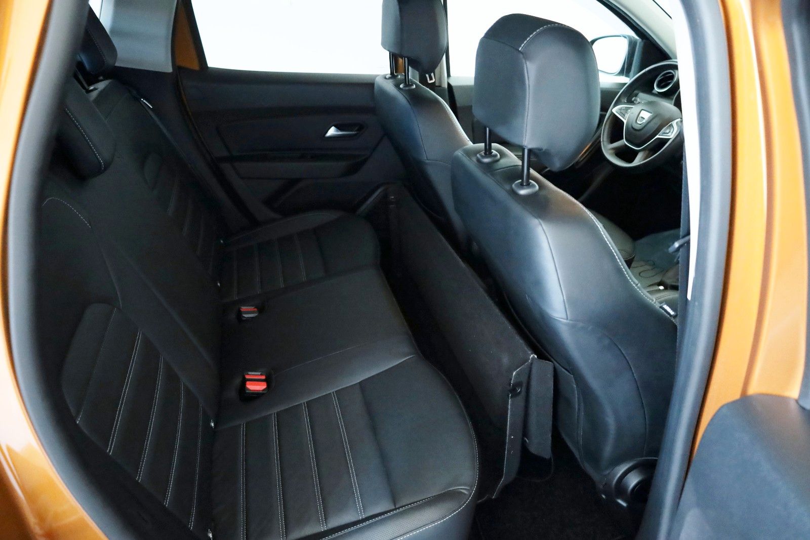 Fahrzeugabbildung Dacia Duster Adventure AHK,Scheckheft,Leder,LED,Navi