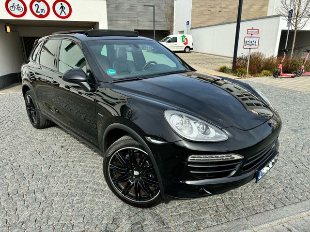 Porsche Cayenne*Diesel*Panorama*Luftfederung*21 ZOLL*LED