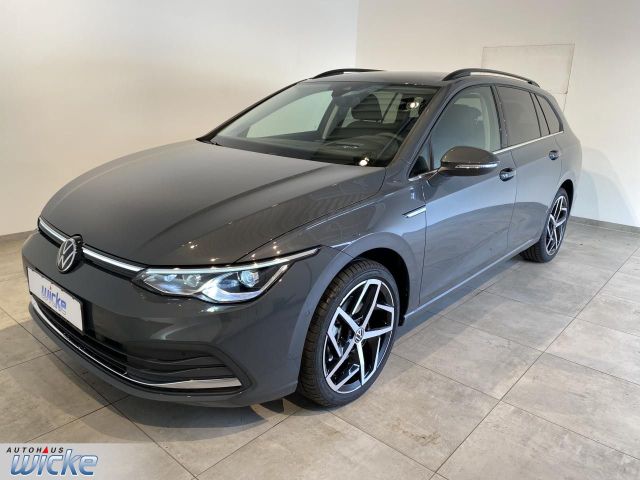 Golf VIII Variant 1.5 eTSI DSG Style NAVI KLIMA