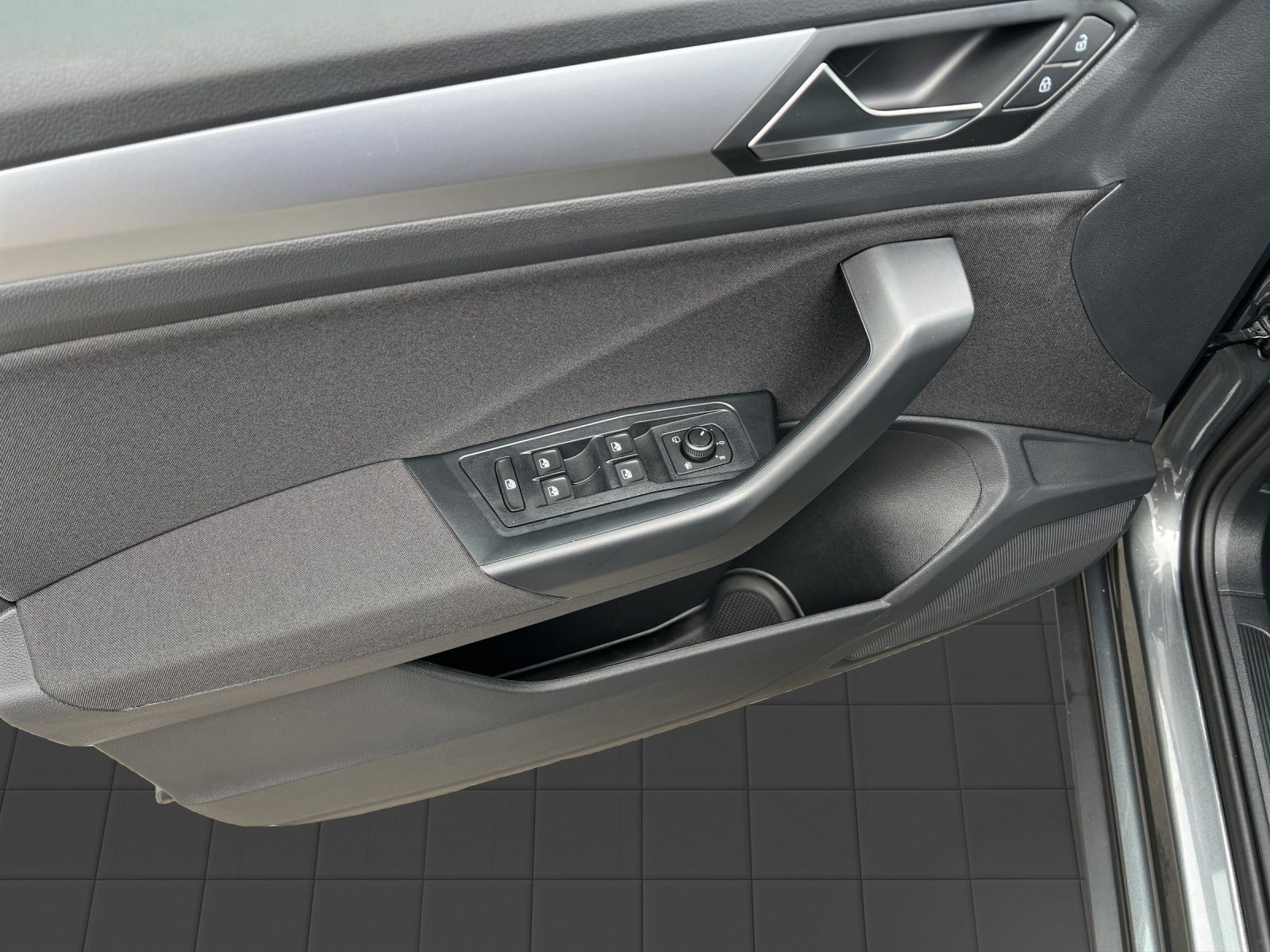 T-Roc Life 2.0 TDI Navi*LED*SHZ