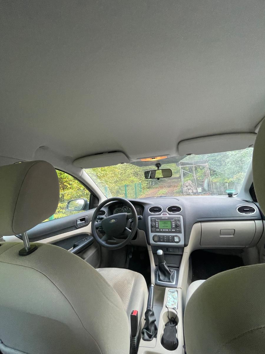 Ford Focus 2005 — photo 9