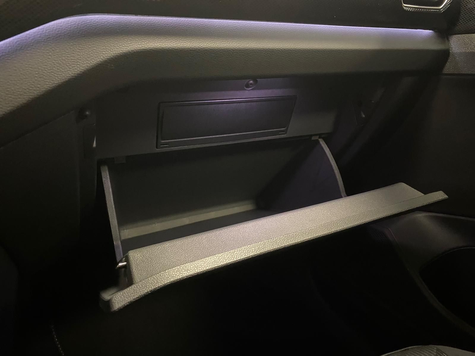 Fahrzeugabbildung Volkswagen T-Cross 1.5 TSI DSG BLACK STYLE R-Line+AHK+ACC++