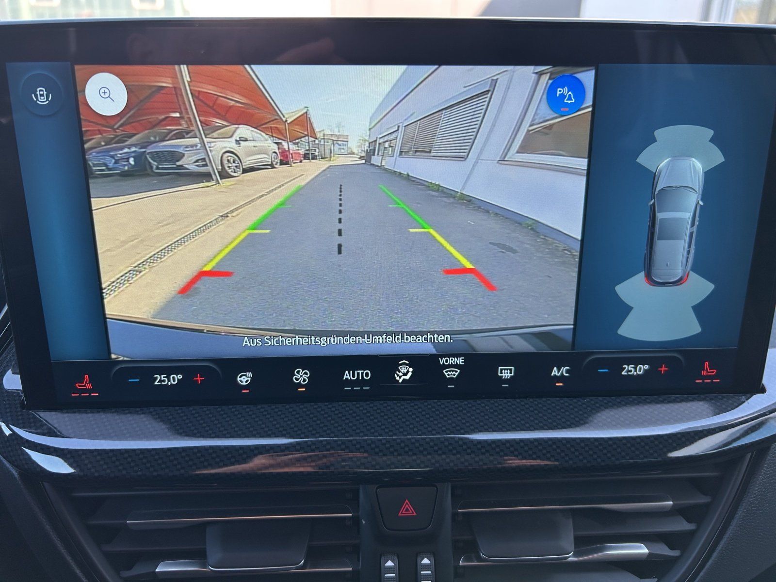 Fahrzeugabbildung Ford Focus 1.5 EcoBlue ST-Line X Aut./LED/ACC/CAM/AHK