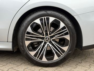 Mercedes E 220 - 9