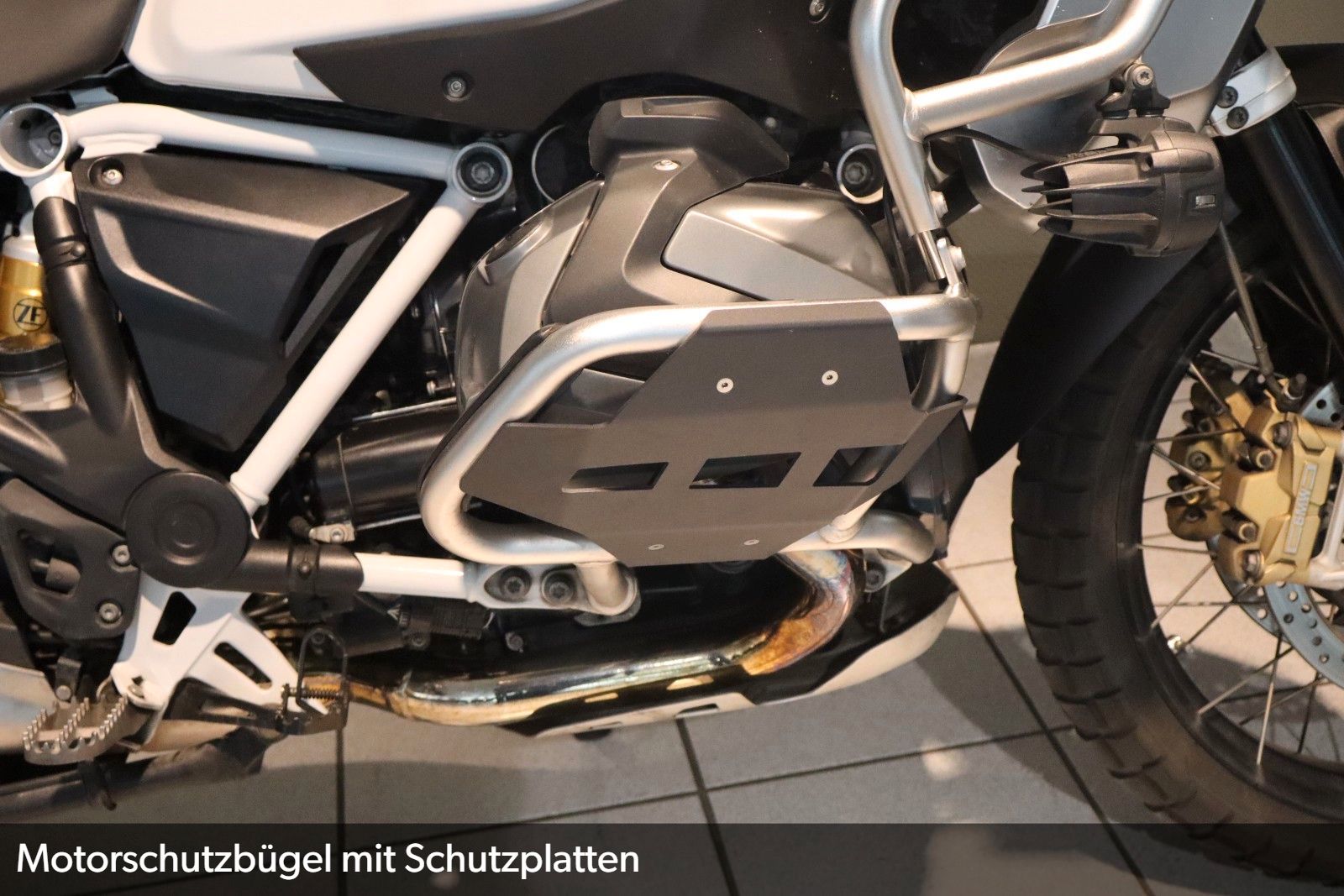 Fahrzeugabbildung BMW R 1250 GS ADV inkl. Repair Inclusive bis '27