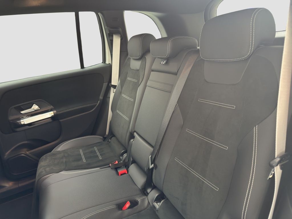 Fahrzeugabbildung Mercedes-Benz GLB 200 d AHK*Fernlichtass.*KeyLess*LED*PDC*ACC
