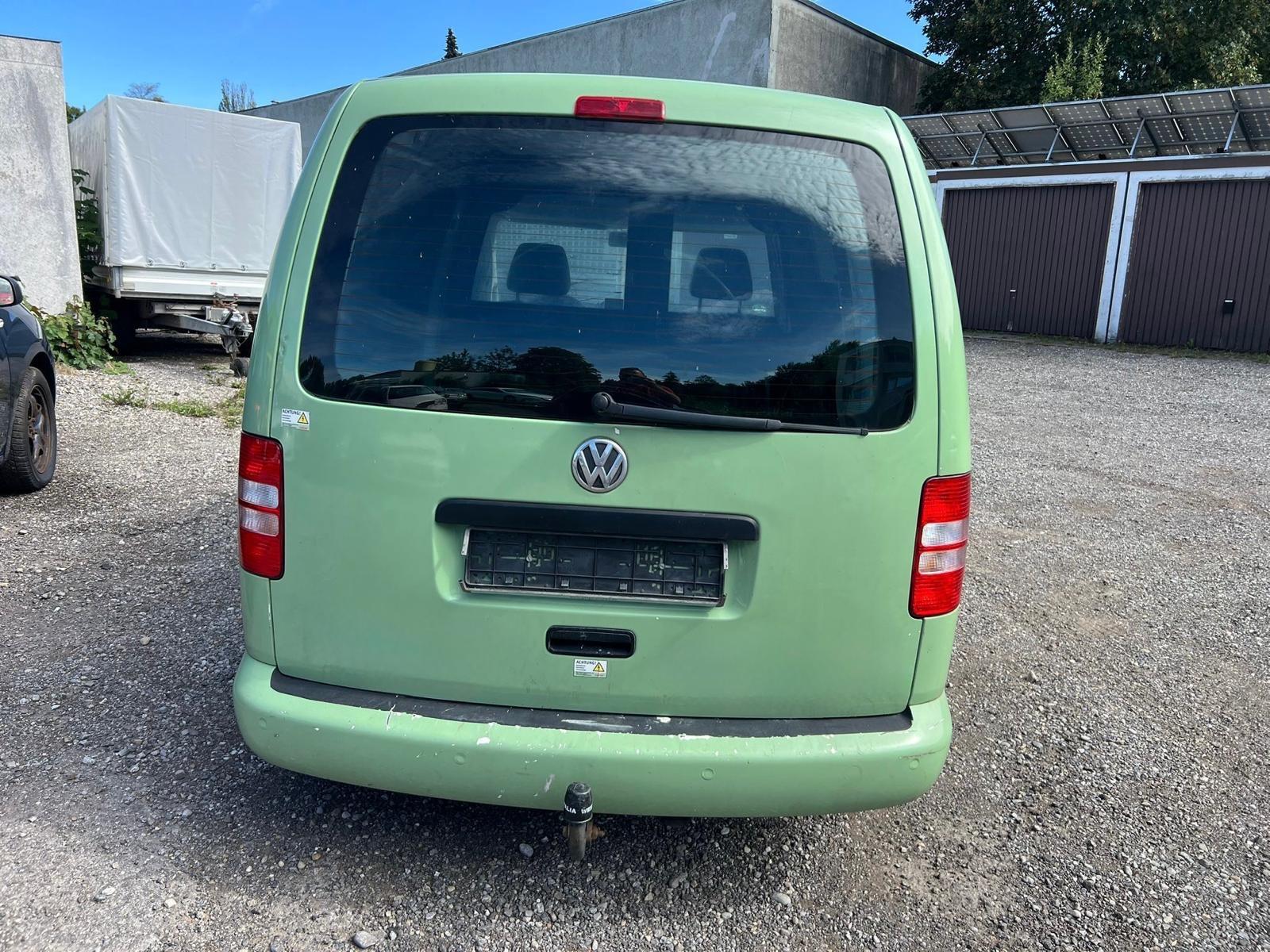 Volkswagen Caddy 2013 — photo 7