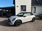 MINI Cooper S Cabrio-1 Hand-1A Zustand-8 Fach bereift