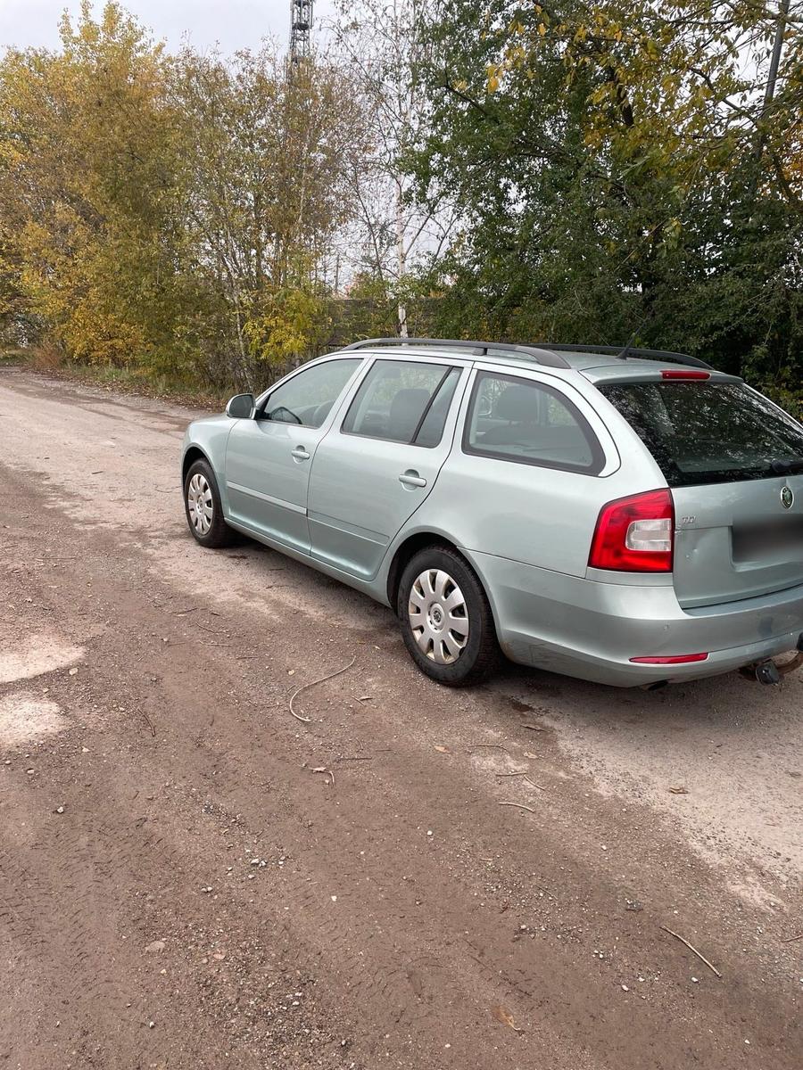 Skoda Octavia 2012 — двигун 105 HP (77kW)