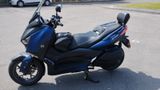 Yamaha X-Max 300 - YAMAHA ROLLER X MAX