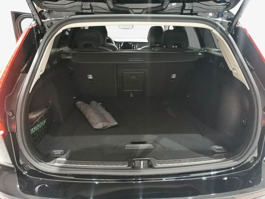 Volvo V60 Cross Country B5 B AWD Plus foto 6