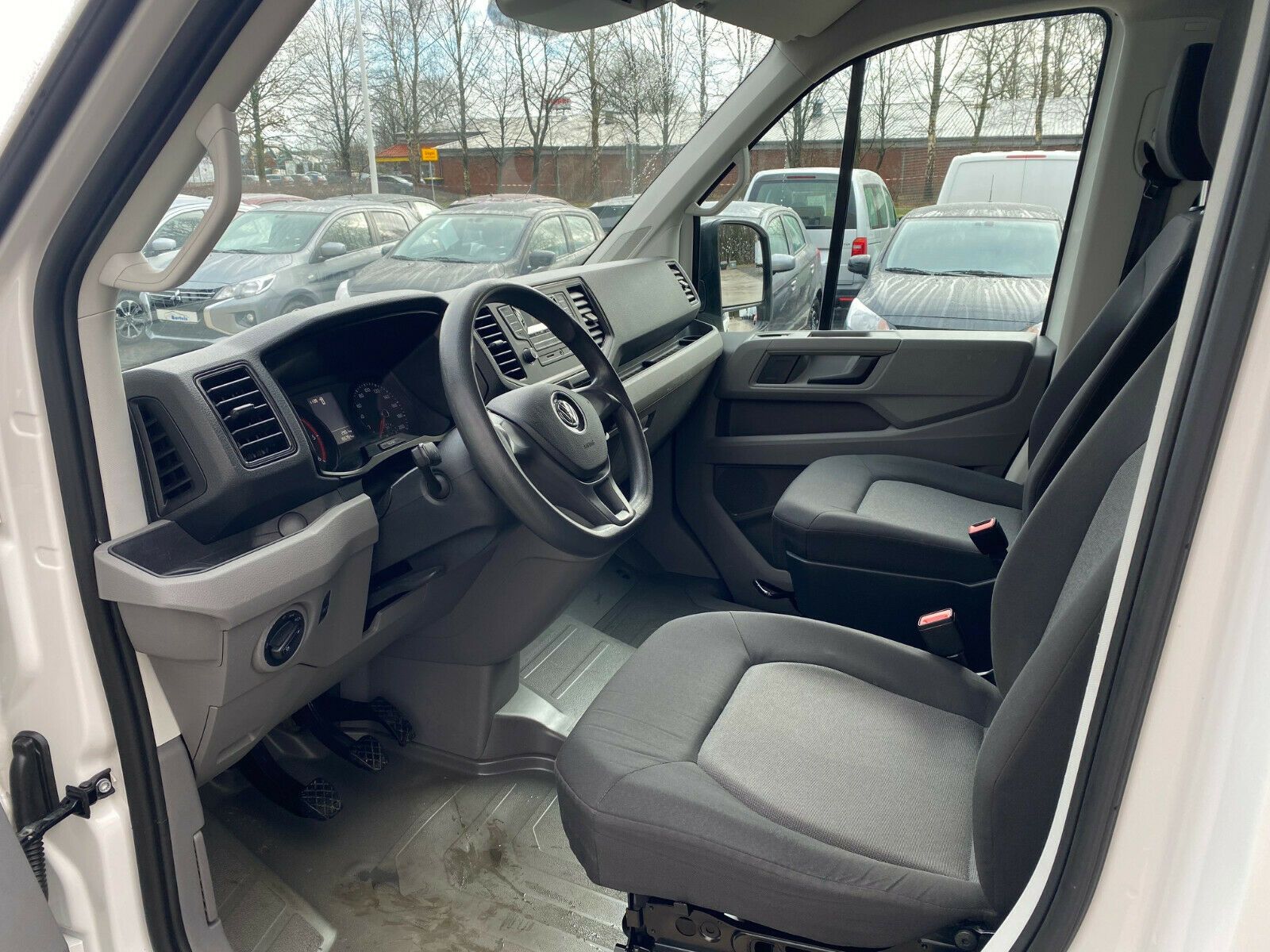 Fahrzeugabbildung Volkswagen Crafter Kasten Kasten 30  aus 1.Hand