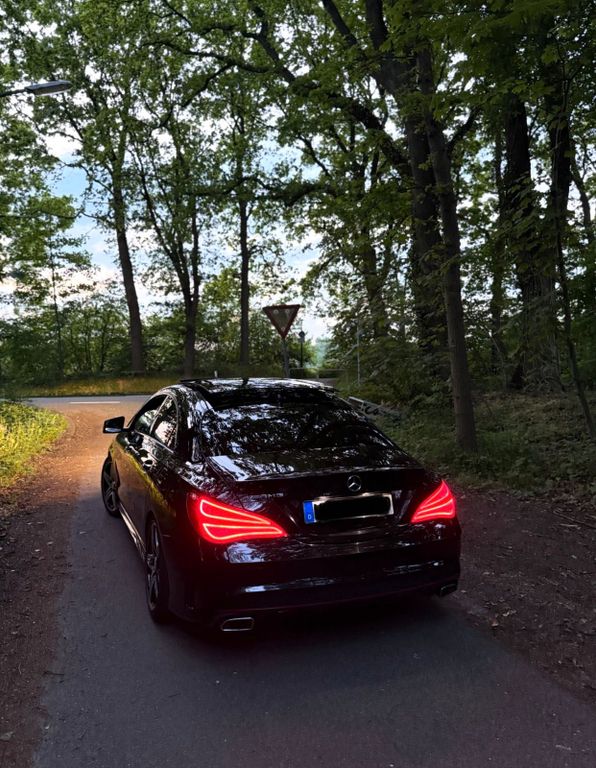 Image of Mercedes-Benz CLA 250