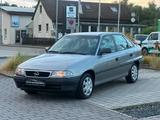 Opel Astra 1,6 Automatik Klima - Opel aus 1995