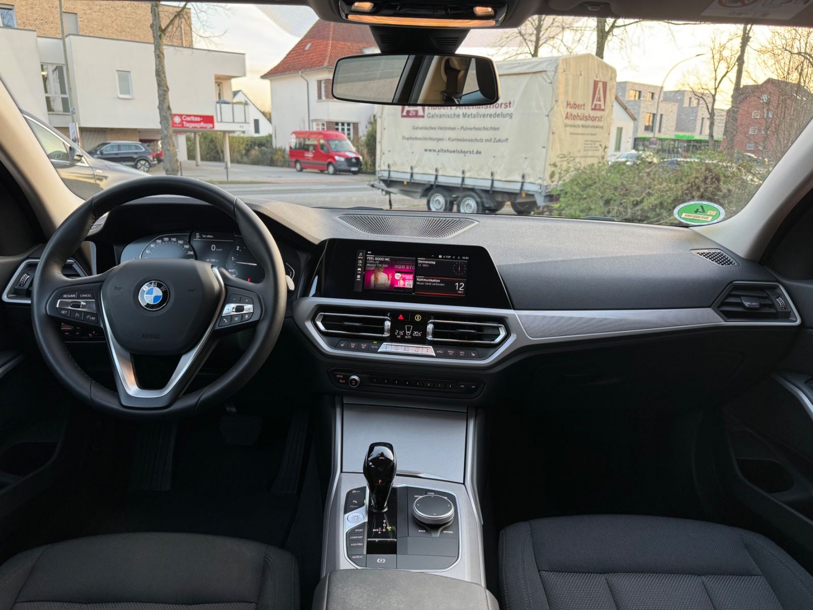BMW 318 i Advantage Limousine *1 Hand*LED*Automatik* foto 12