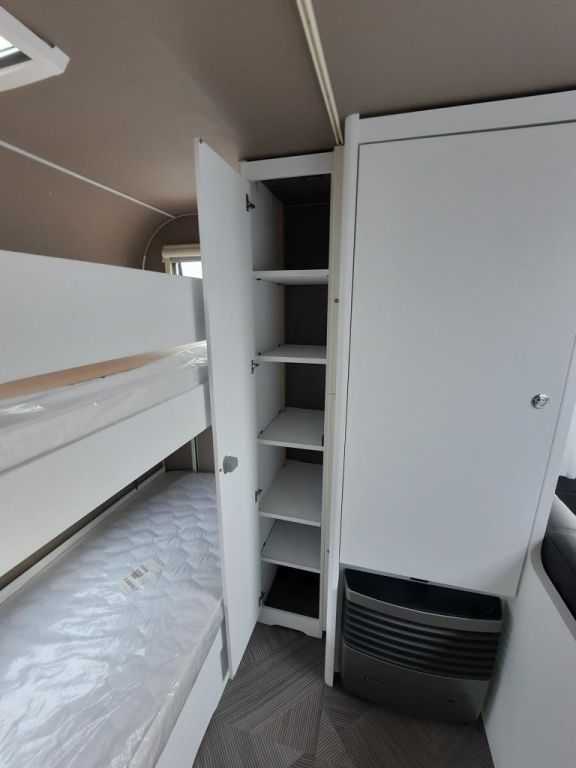 Fahrzeugabbildung Dethleffs c' go 565 FMK Verfüg./Sparen Sie 4.148,- €