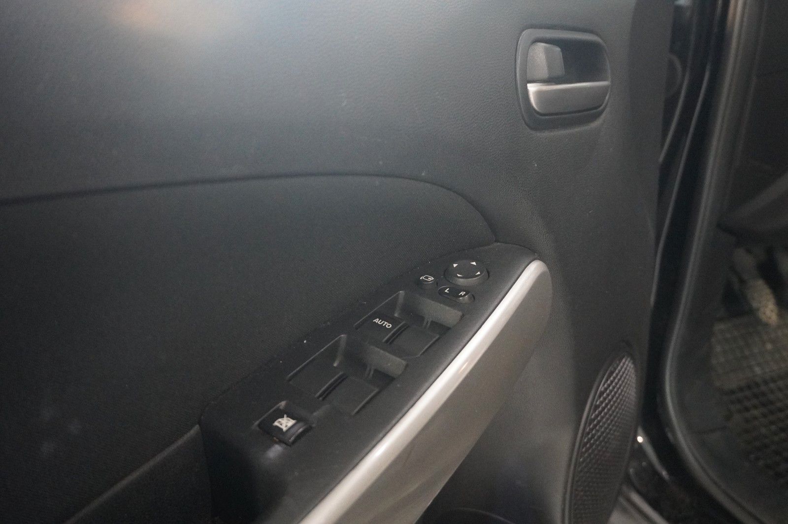 Fahrzeugabbildung Mazda 2 Lim. 1.6D SPORT LINE KLIMA/NEBEL/CD/TÜV/AHK