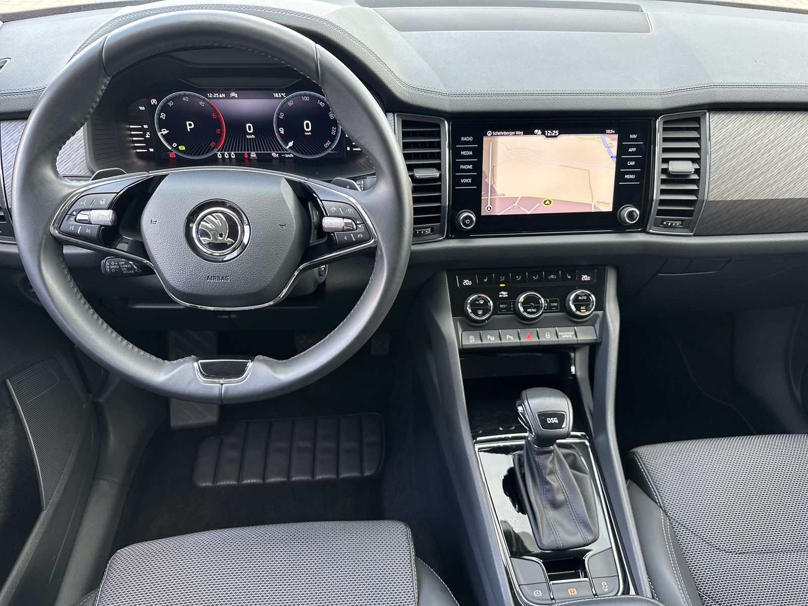 Fahrzeugabbildung SKODA Kodiaq 2.0 TDI Style DSG NAV+MATRIX+ACC+SHZ+TOTW
