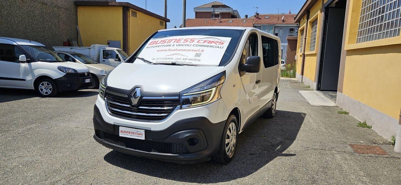 Renault Trafic T27 2.0 dCi 120CV PC-TN – 9 POSTI