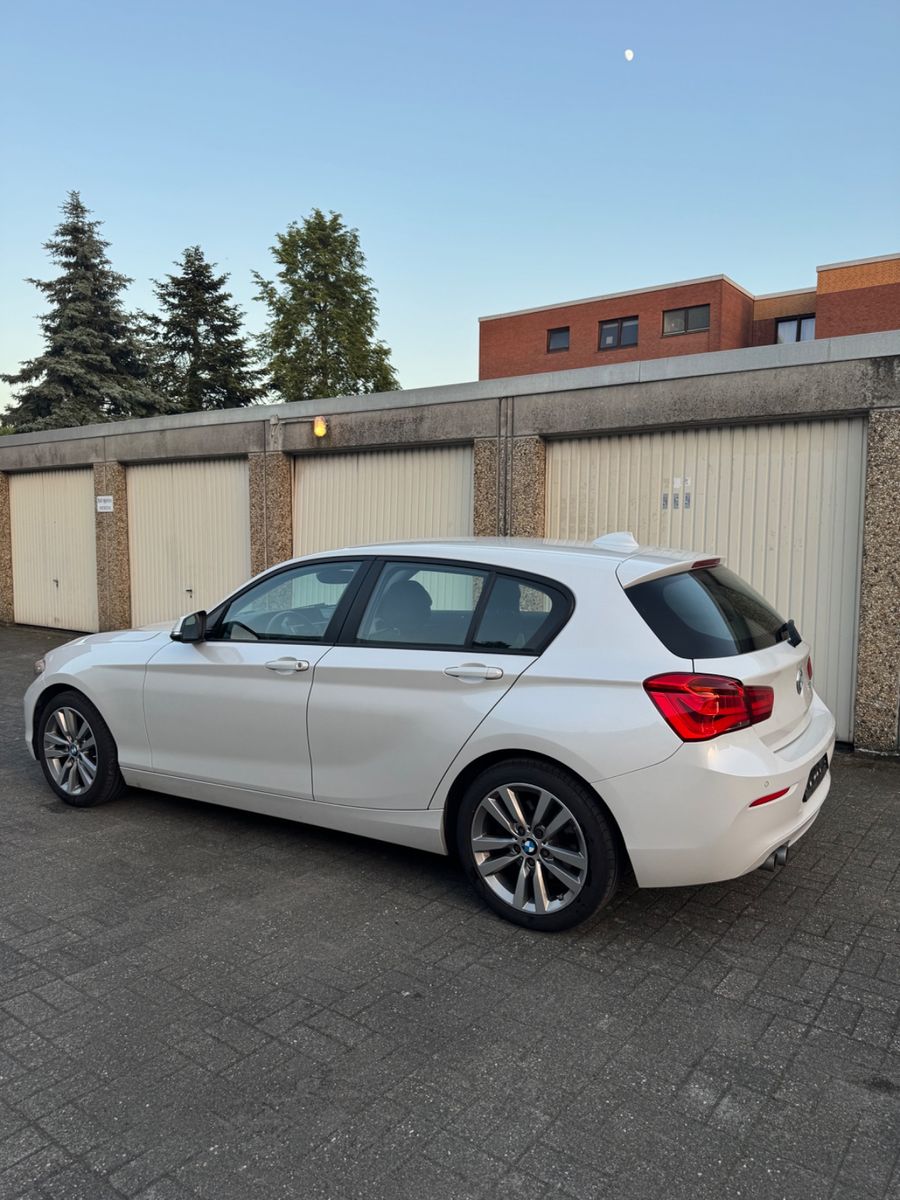 BMW 120d xDrive Advantage A Advantage F20