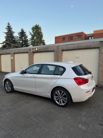 BMW 120d xDrive Advantage A Advantage F20